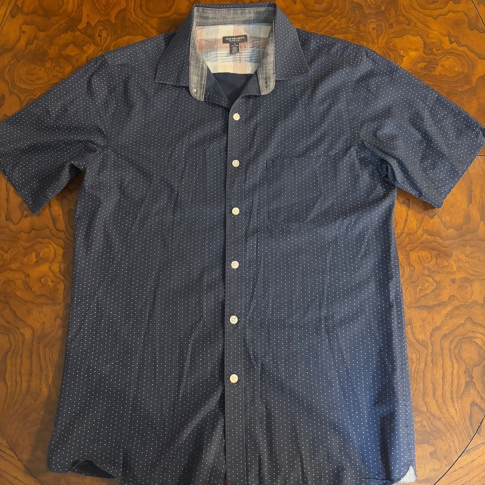 Van Heusen Never Tuck Mens Short Sleeves Shirt M 15-15 1/2 Button Down - Picture 2 of 9